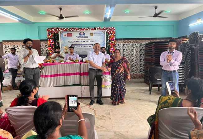 Mobile Veterinary Unit Img